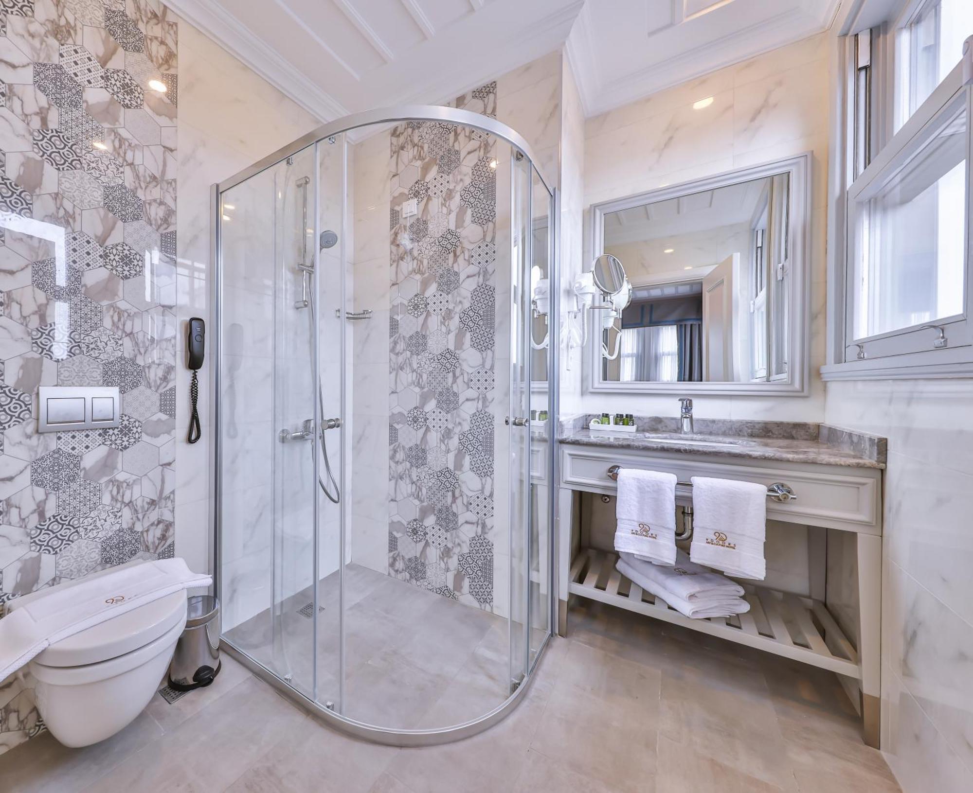 9 Doors Hotel (Adults Only) Истанбул Екстериор снимка